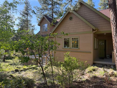 Tiny photo for 53509 Kokanee Way, La Pine, OR 97739 (MLS # 220215708)