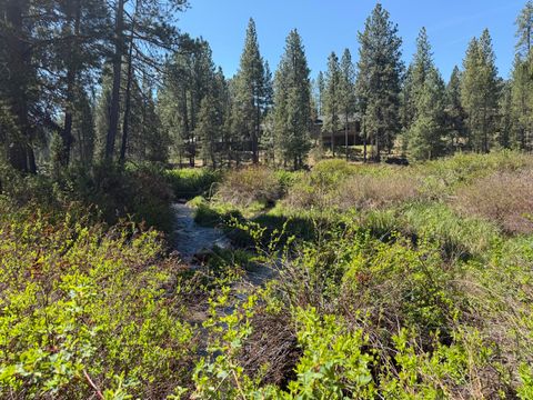 Tiny photo for 53509 Kokanee Way, La Pine, OR 97739 (MLS # 220215708)