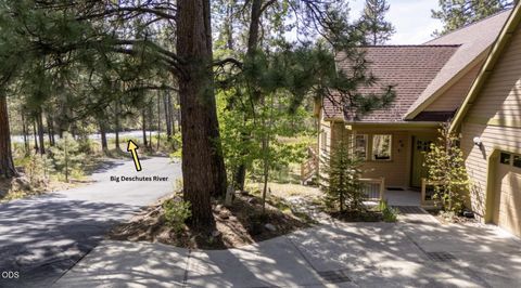 Photo of 53509 Kokanee Way, La Pine, OR 97739 (MLS # 220215708)