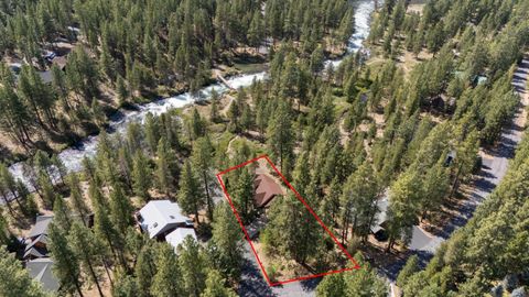 Tiny photo for 53509 Kokanee Way, La Pine, OR 97739 (MLS # 220215708)