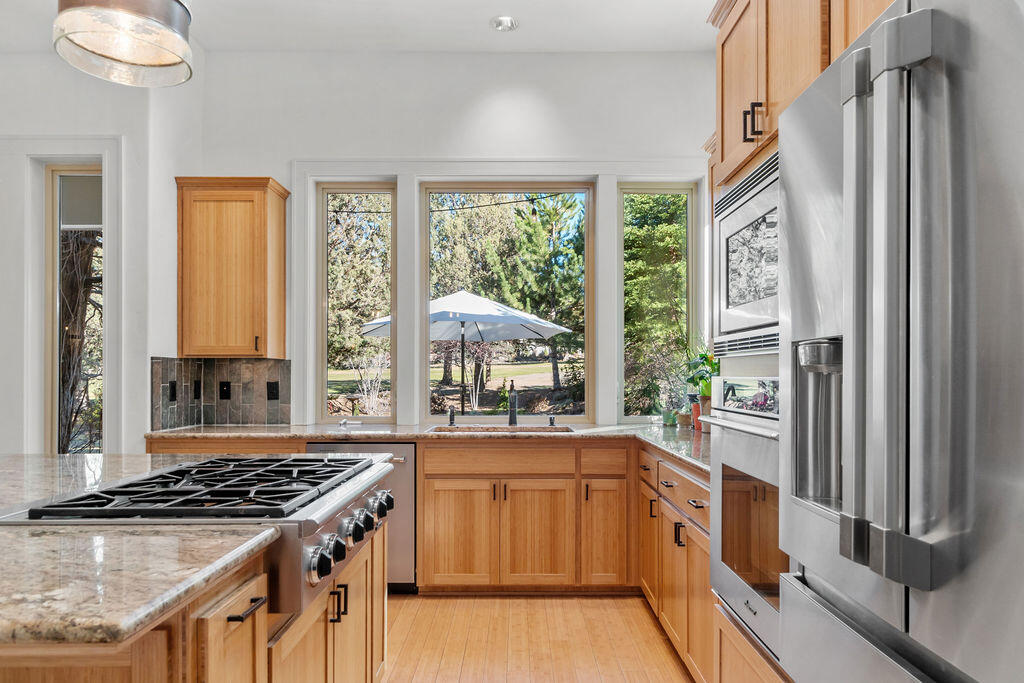 Eagle Crest - Residential