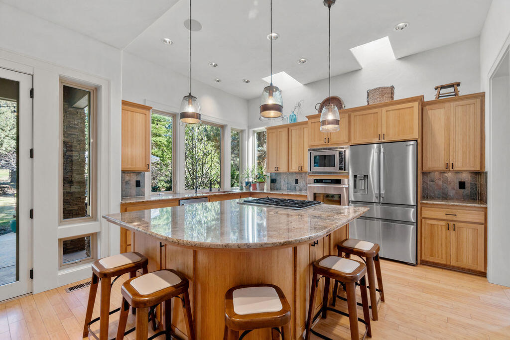 Eagle Crest - Residential