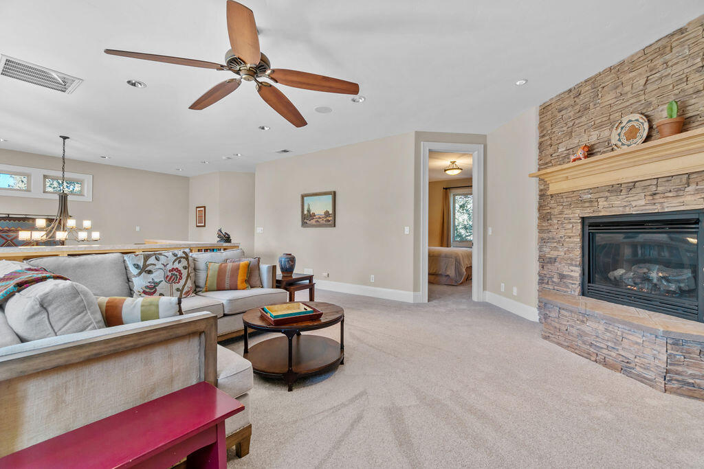 Eagle Crest - Residential