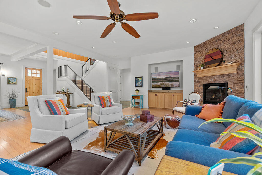 Eagle Crest - Residential