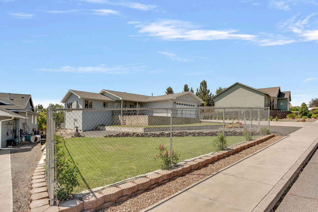 Sage Hill - Residential