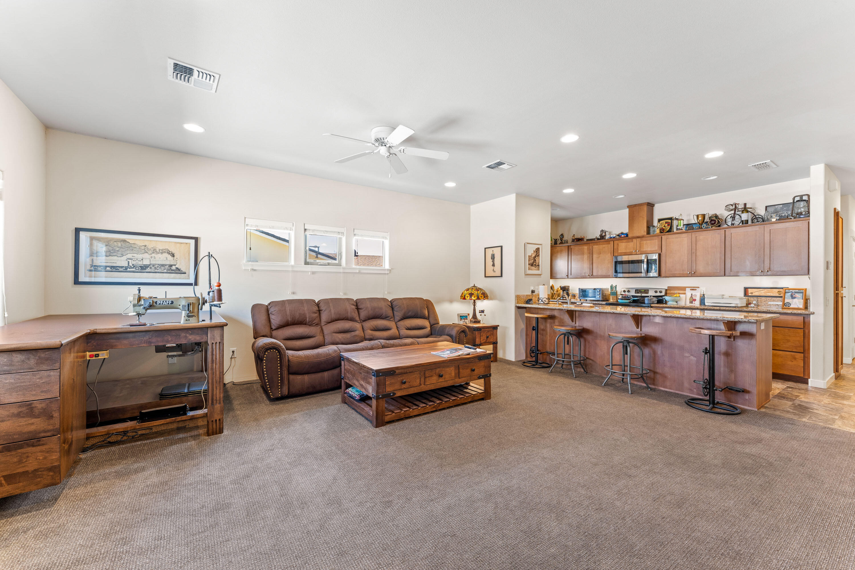 753 SW Kinsington Court