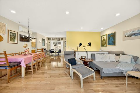 Tiny photo for 330 E Fir Street, Jacksonville, OR 97530 (MLS # 220214805)