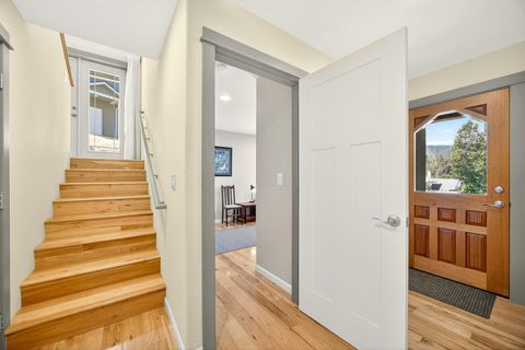 Tiny photo for 330 E Fir Street, Jacksonville, OR 97530 (MLS # 220214805)