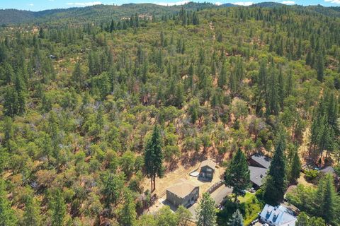 Tiny photo for 330 E Fir Street, Jacksonville, OR 97530 (MLS # 220214805)