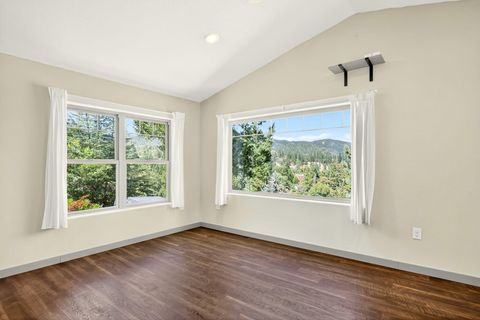 Tiny photo for 330 E Fir Street, Jacksonville, OR 97530 (MLS # 220214805)