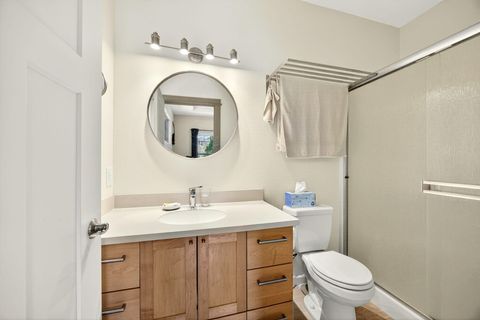 Tiny photo for 330 E Fir Street, Jacksonville, OR 97530 (MLS # 220214805)