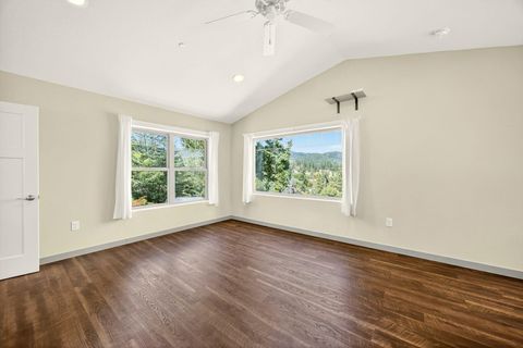 Tiny photo for 330 E Fir Street, Jacksonville, OR 97530 (MLS # 220214805)