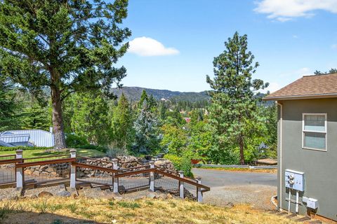 Tiny photo for 330 E Fir Street, Jacksonville, OR 97530 (MLS # 220214805)