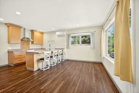 Tiny photo for 330 E Fir Street, Jacksonville, OR 97530 (MLS # 220214805)