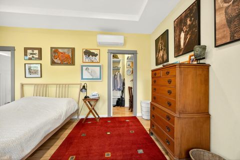 Tiny photo for 330 E Fir Street, Jacksonville, OR 97530 (MLS # 220214805)