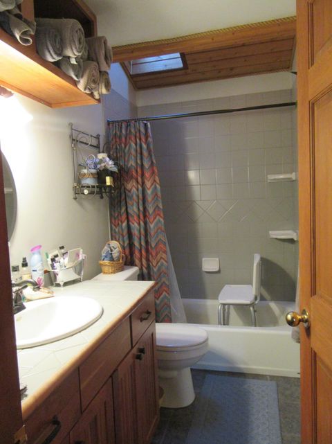 Tiny photo for 16144 Sprague River Road, Chiloquin, OR 97624 (MLS # 220212983)