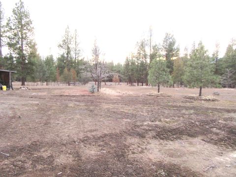 Tiny photo for 16144 Sprague River Road, Chiloquin, OR 97624 (MLS # 220212983)