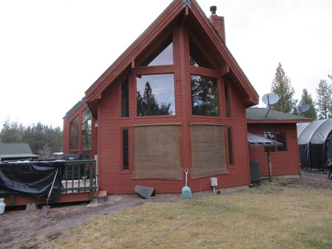 Tiny photo for 16144 Sprague River Road, Chiloquin, OR 97624 (MLS # 220212983)