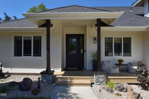 Tiny photo for 3339 NE Sandalwood Drive, Bend, OR 97701 (MLS # 220227213)