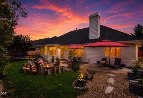 Tiny photo for 3339 NE Sandalwood Drive, Bend, OR 97701 (MLS # 220227213)