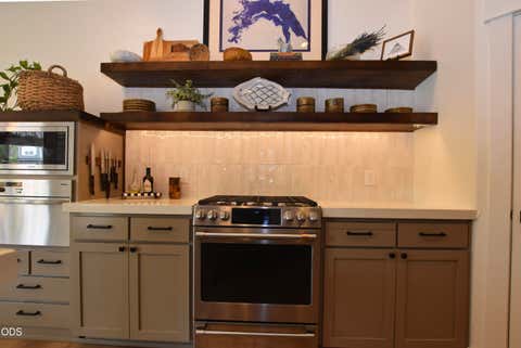 Tiny photo for 3339 NE Sandalwood Drive, Bend, OR 97701 (MLS # 220227213)