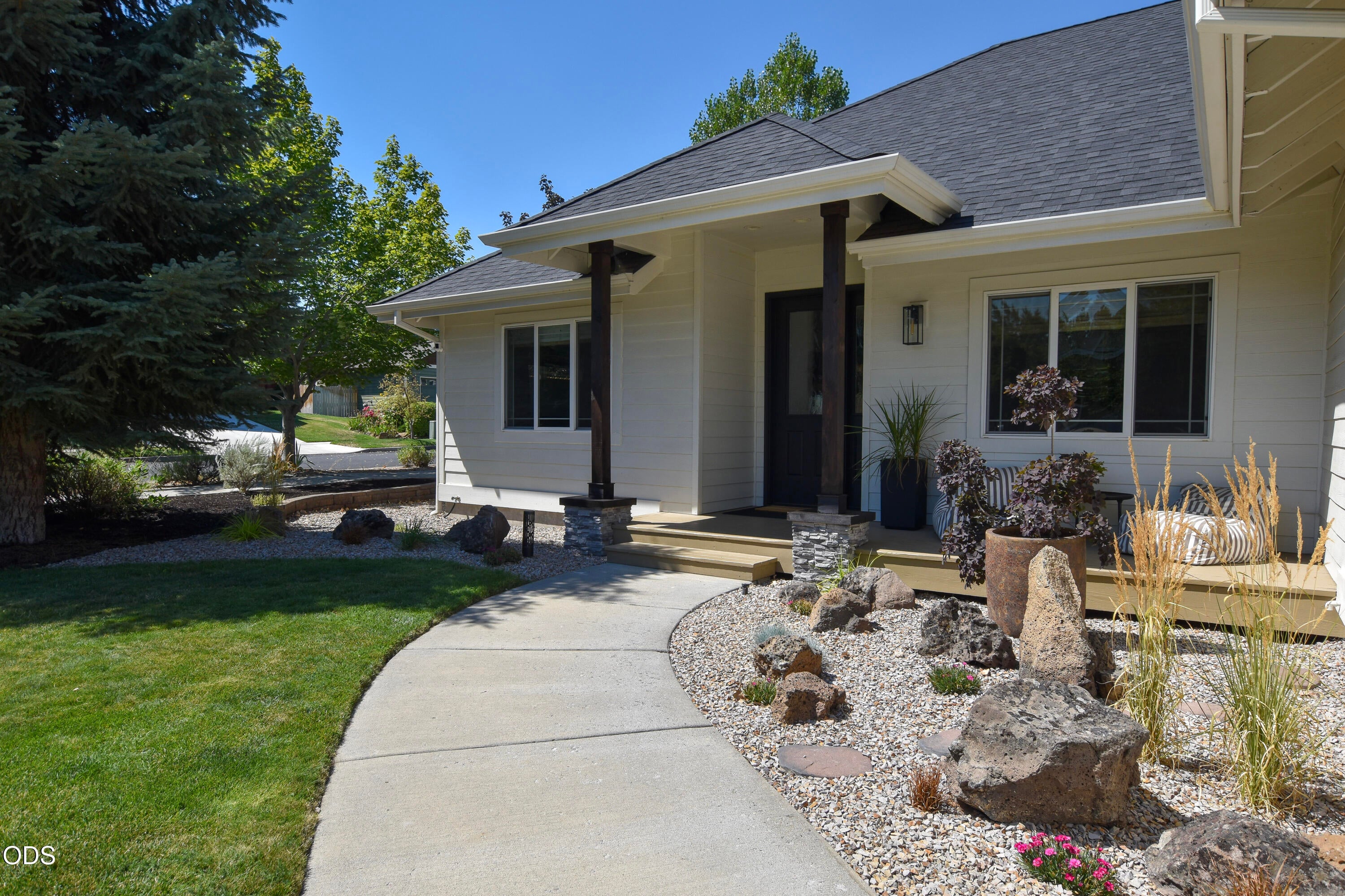 3339 NE Sandalwood Drive