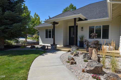 Tiny photo for 3339 NE Sandalwood Drive, Bend, OR 97701 (MLS # 220227213)