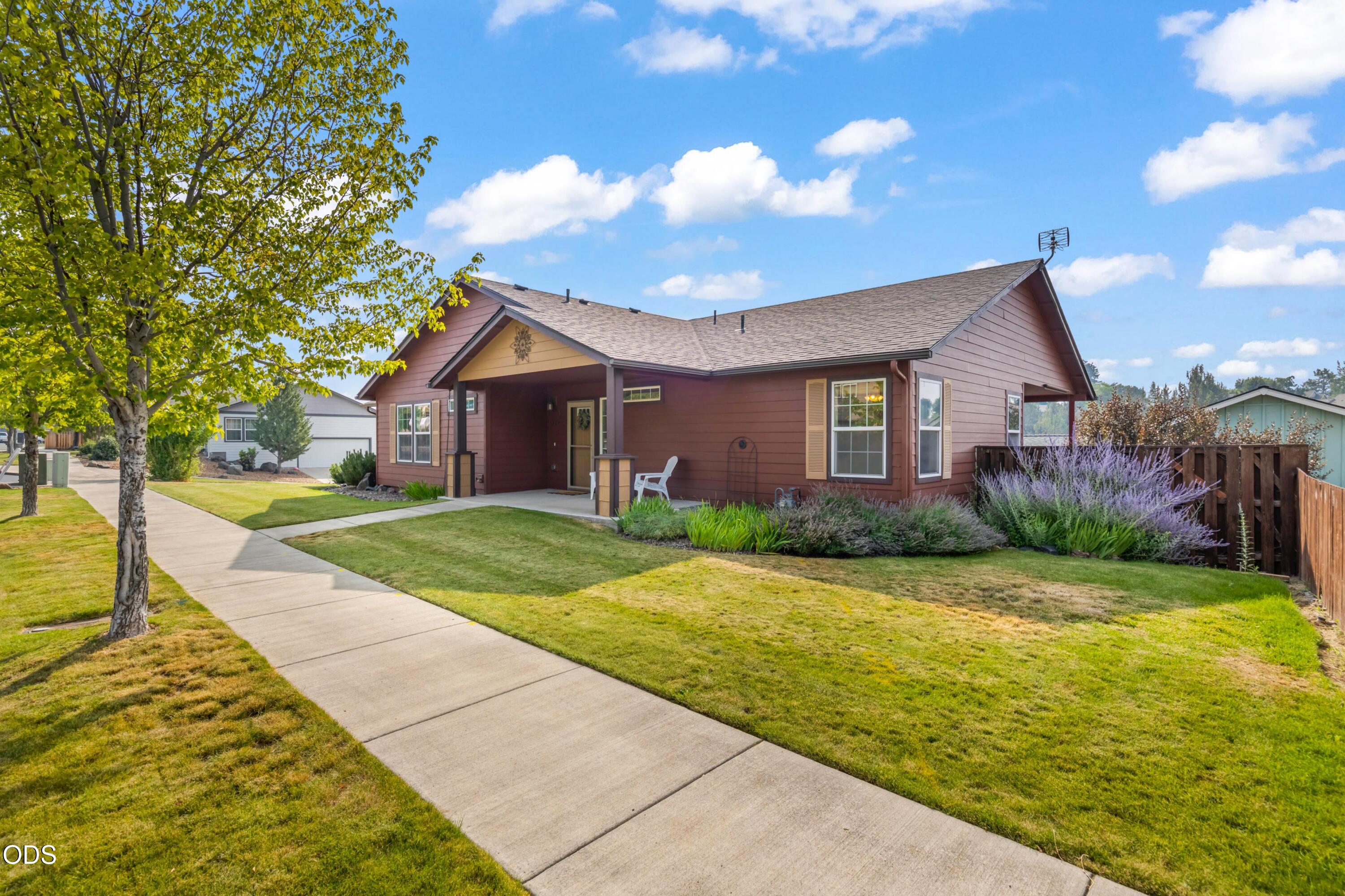 534 NE Brookstone Drive