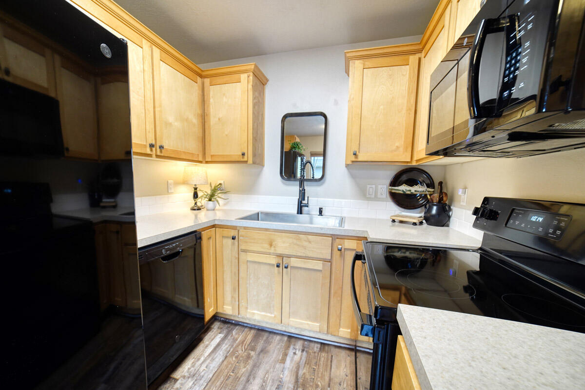 Edge O The Pines - Residential Income