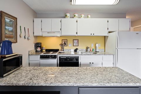 Tiny photo for 1565 NW Wall Street #315-316, Bend, OR 97703 (MLS # 220217262)