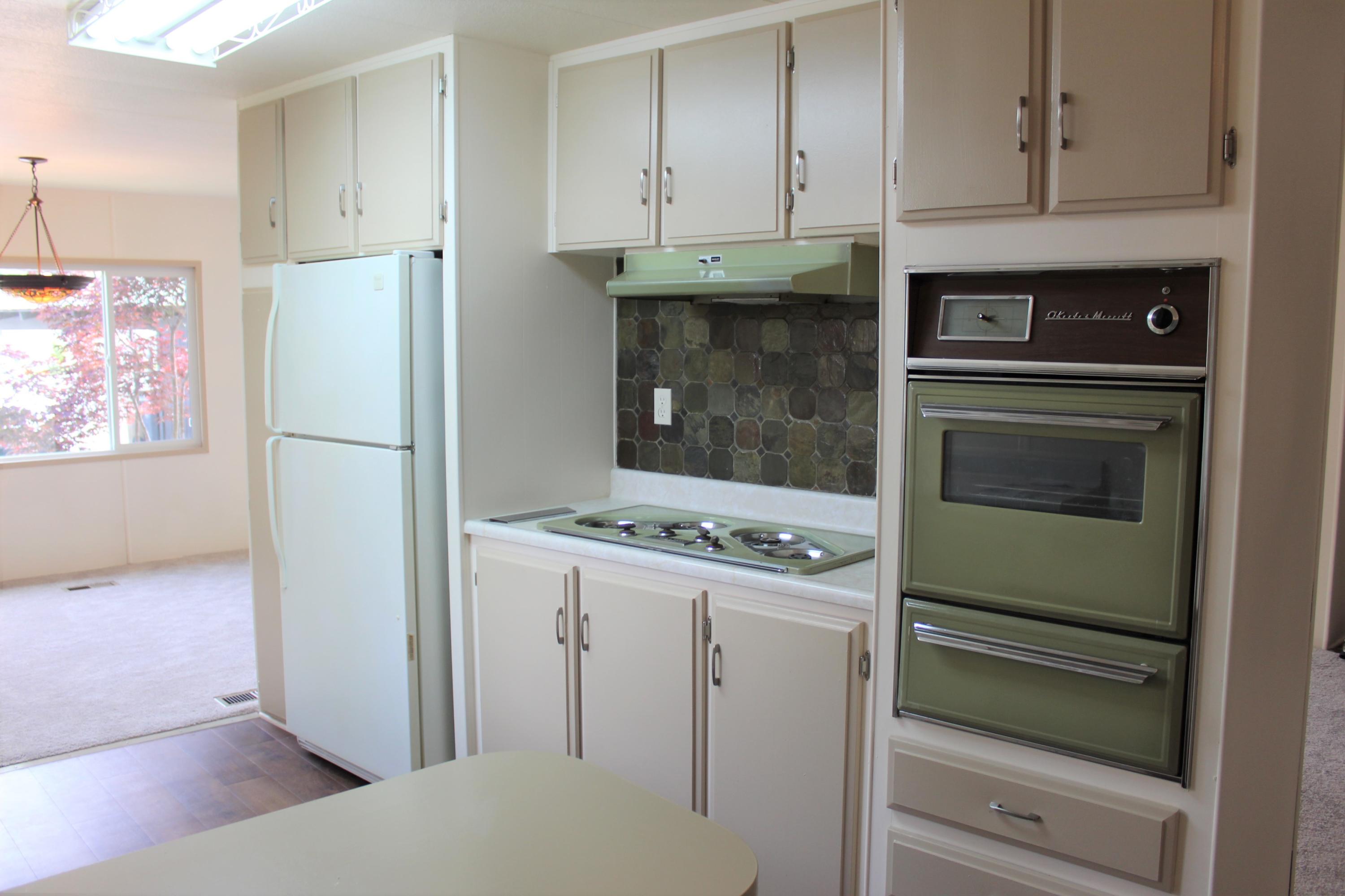 Rogue Lea Estates - Residential