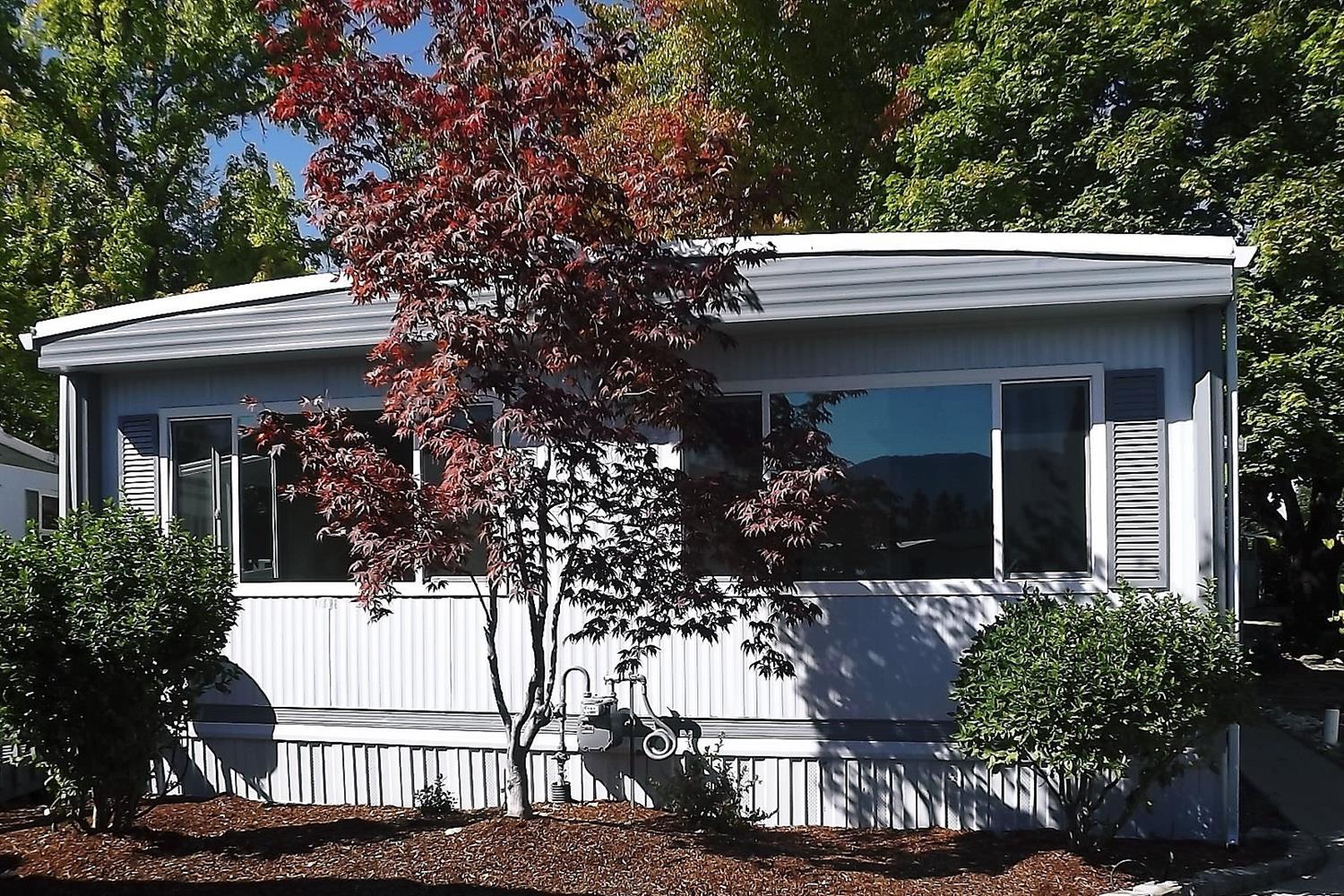 Rogue Lea Estates - Residential