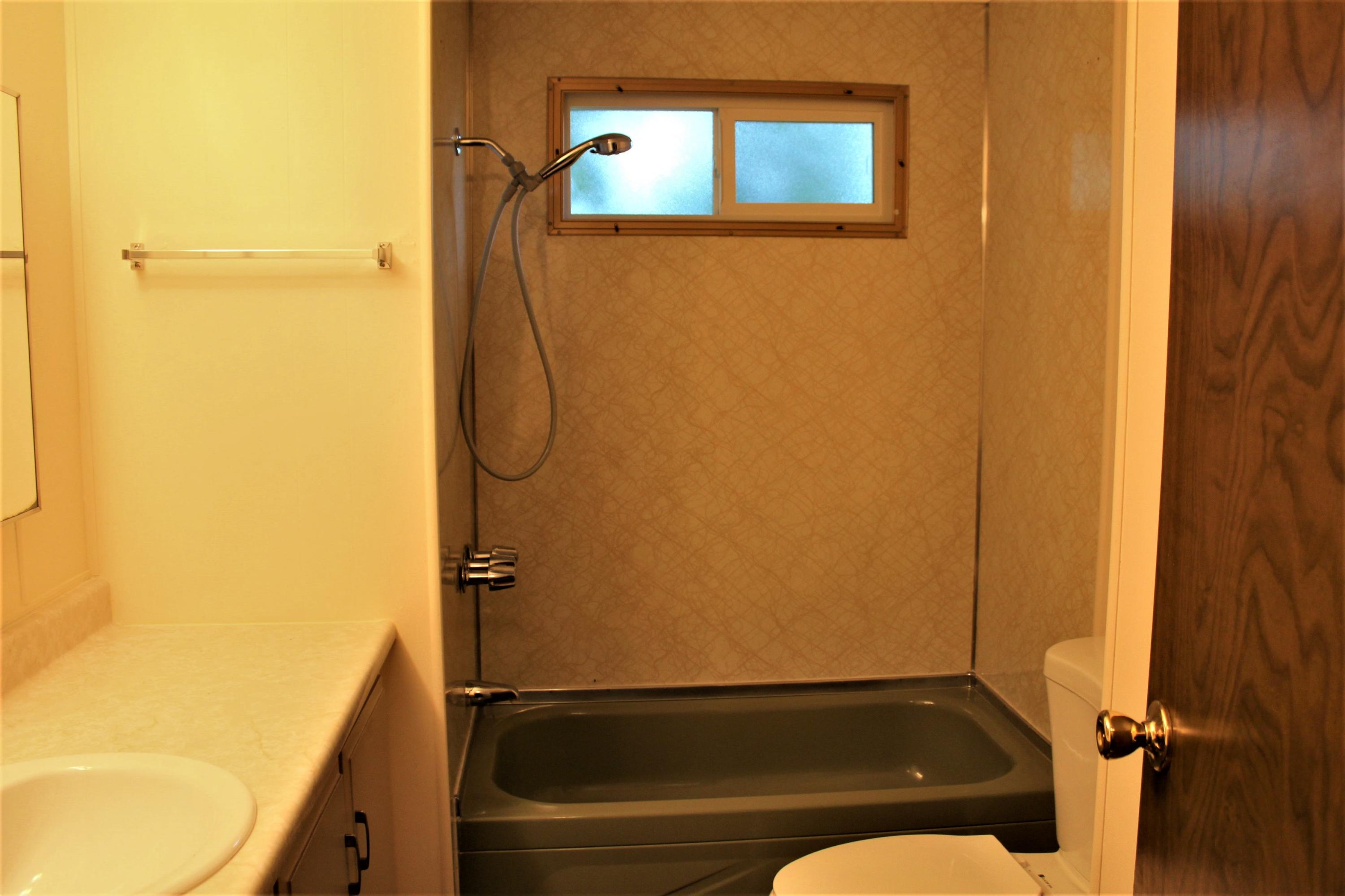 Rogue Lea Estates - Residential