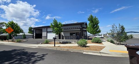 407 SE Warsaw Street Redmond OR 97756