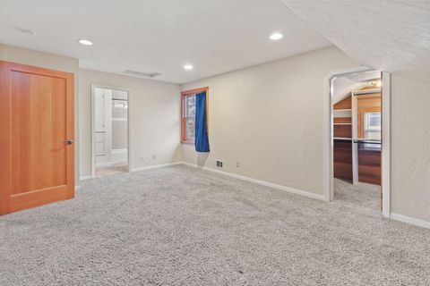 Tiny photo for 418 NE 11th Street, Grants Pass, OR 97526 (MLS # 220212323)