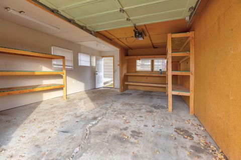 Tiny photo for 418 NE 11th Street, Grants Pass, OR 97526 (MLS # 220212323)