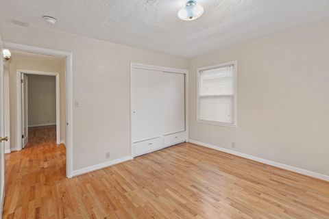 Tiny photo for 418 NE 11th Street, Grants Pass, OR 97526 (MLS # 220212323)