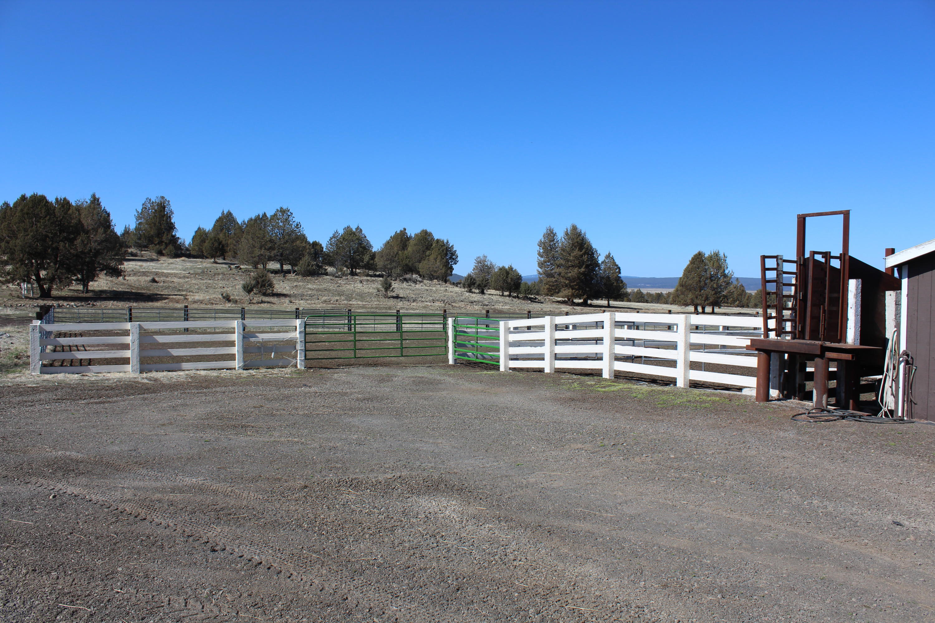 Klamath Country - Farm