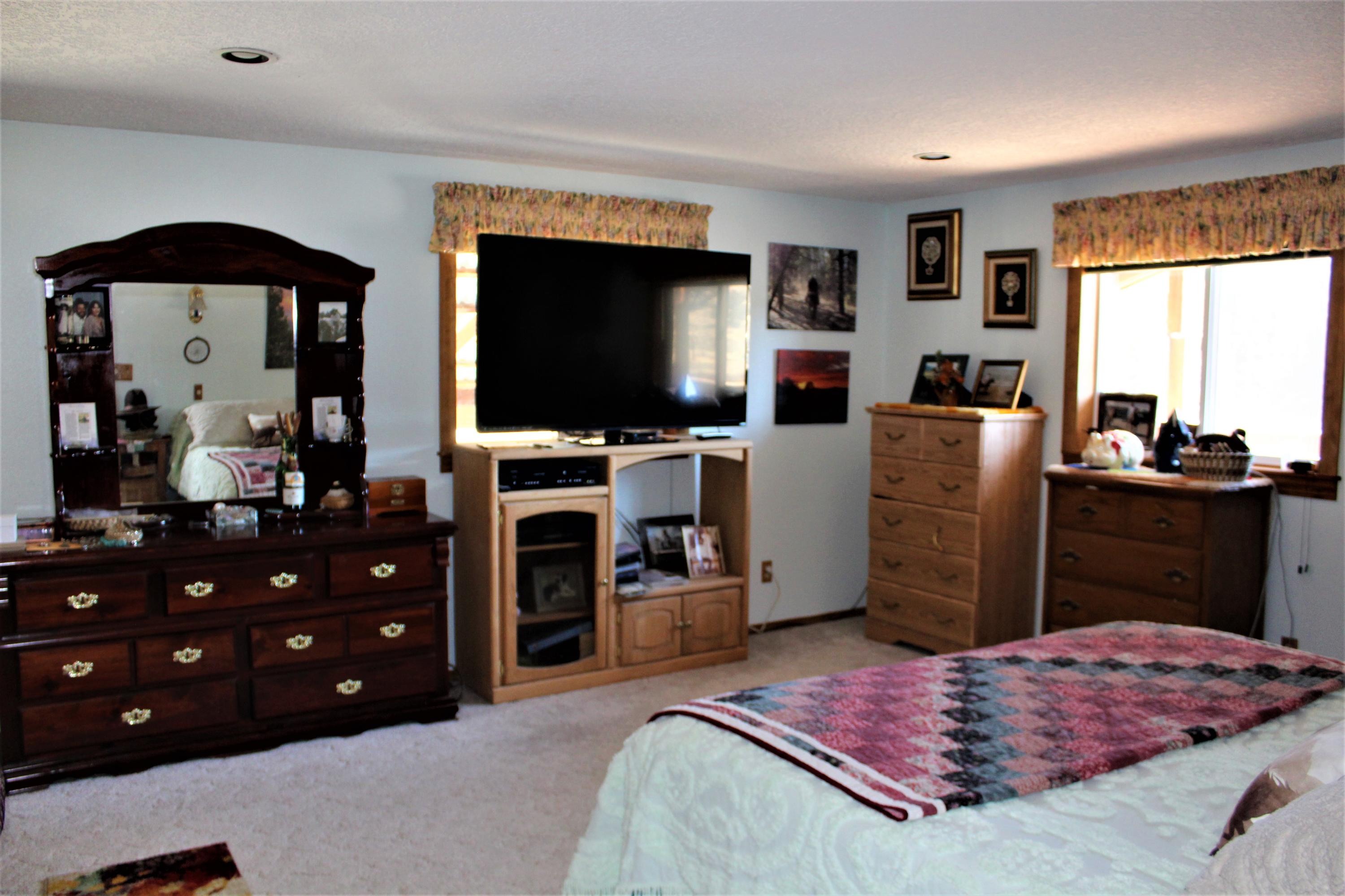 Klamath Country - Farm