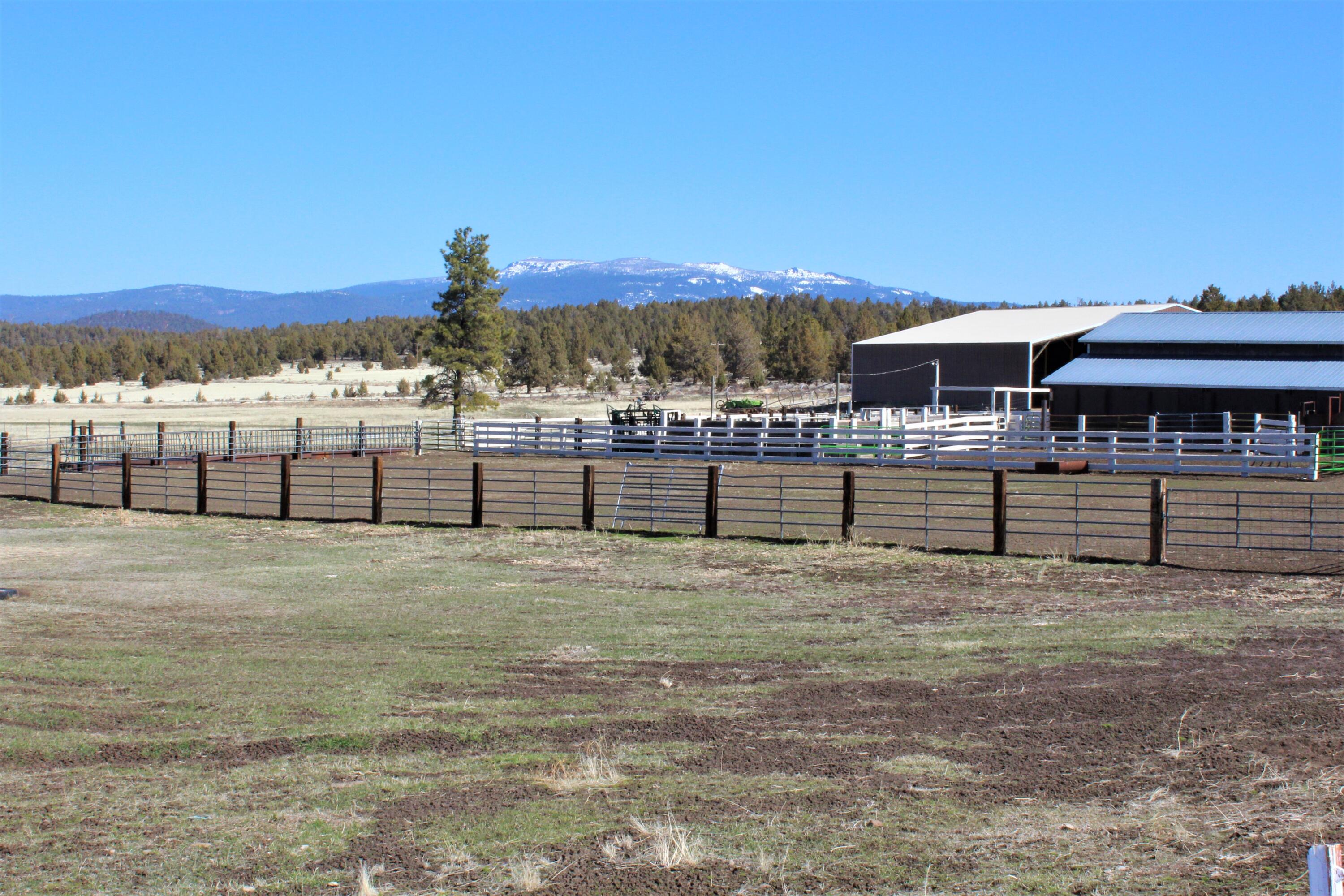 Klamath Country - Farm