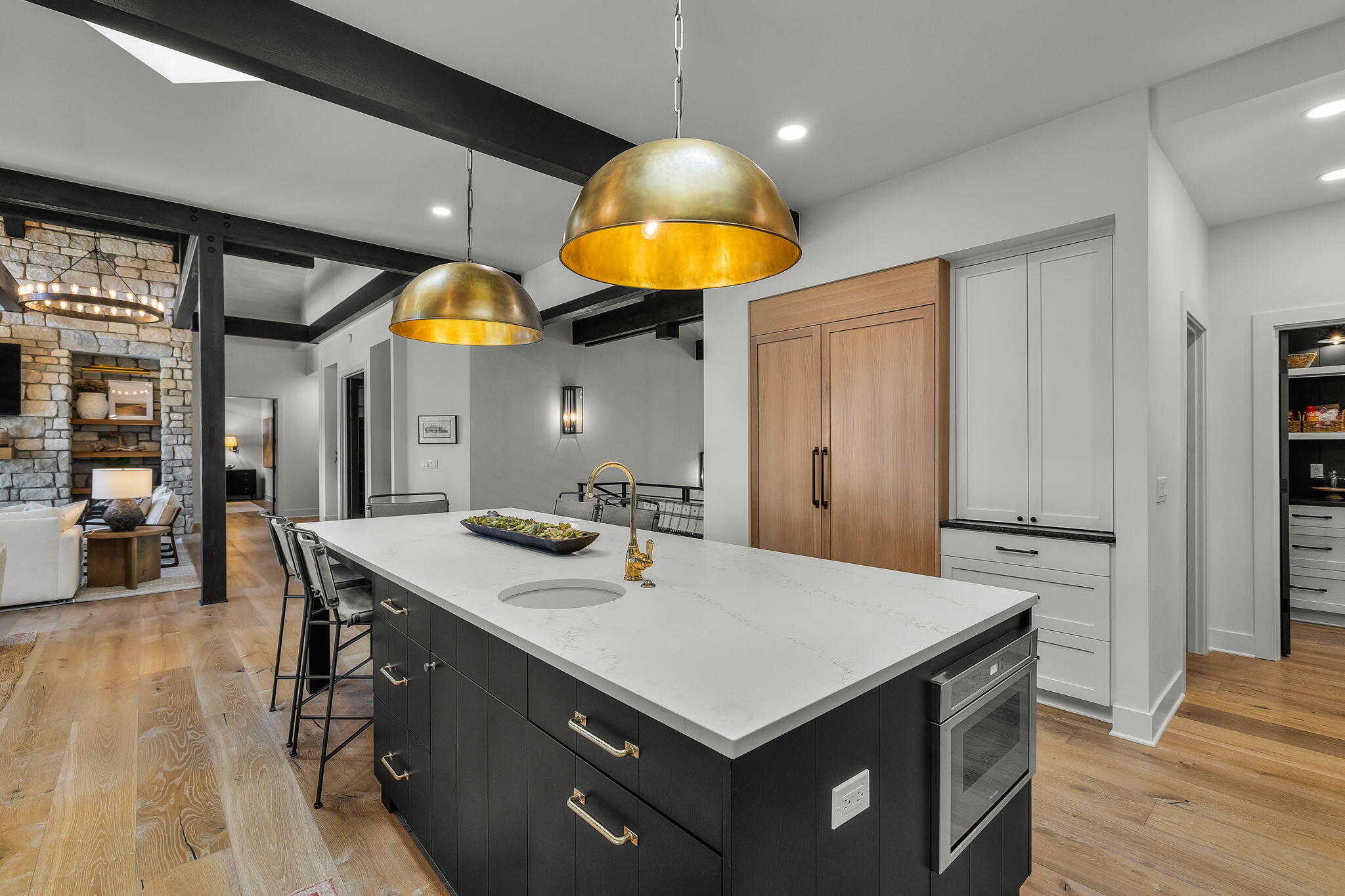 Broken Top - Residential