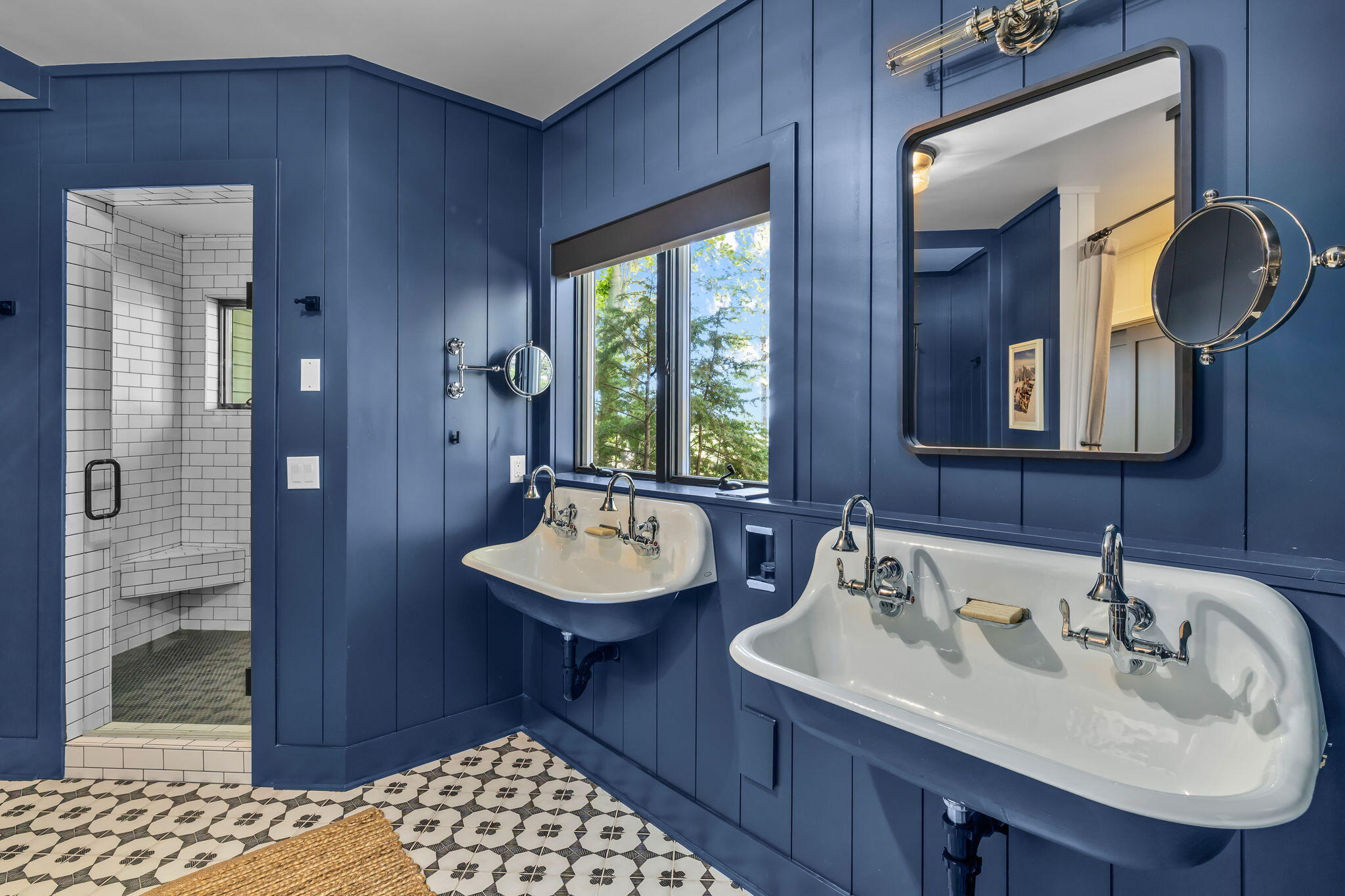 Broken Top - Residential