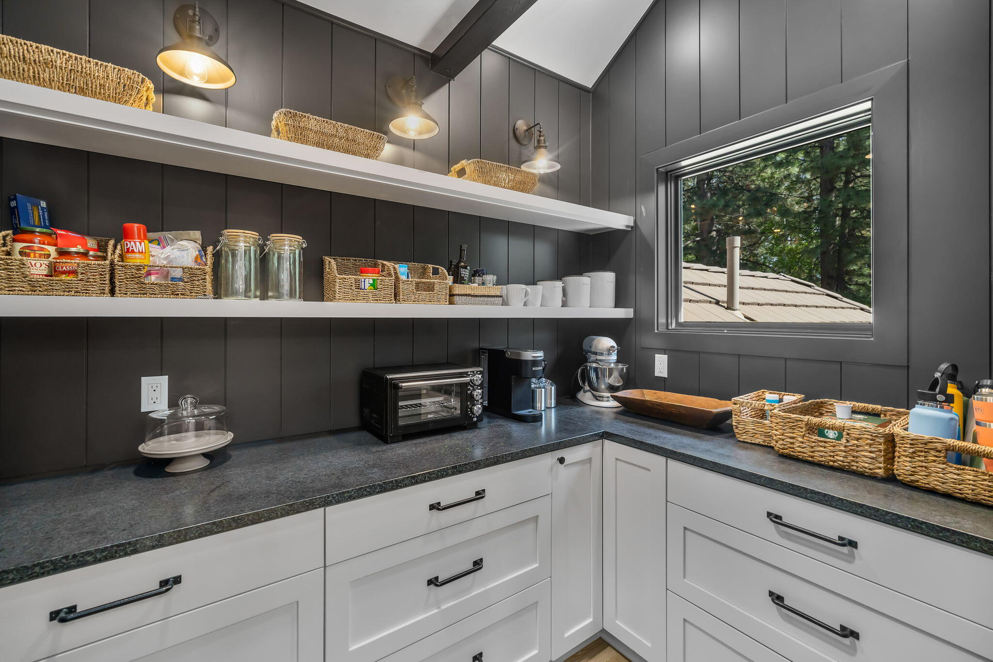 Broken Top - Residential