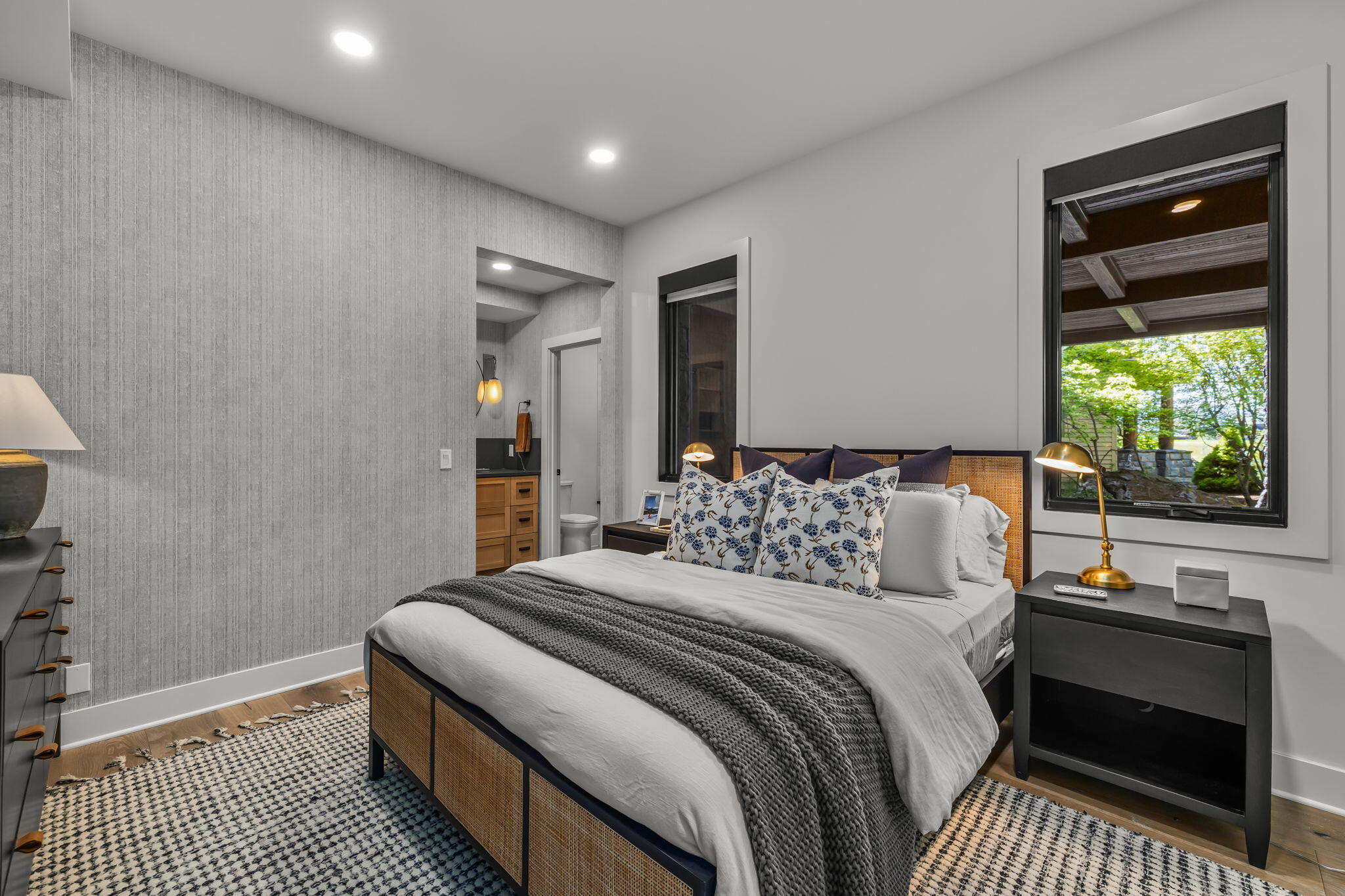 Broken Top - Residential