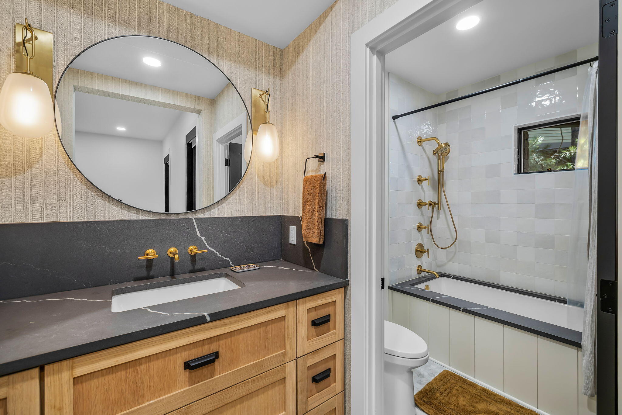 Broken Top - Residential