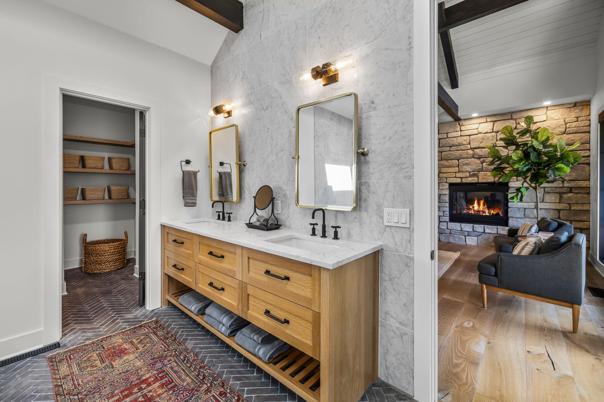 Broken Top - Residential