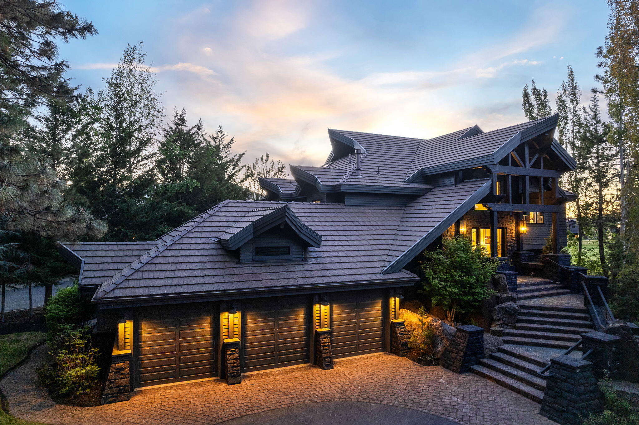 Broken Top - Residential