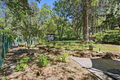 Tiny photo for 5238 Dark Hollow Road, Medford, OR 97501 (MLS # 220223118)