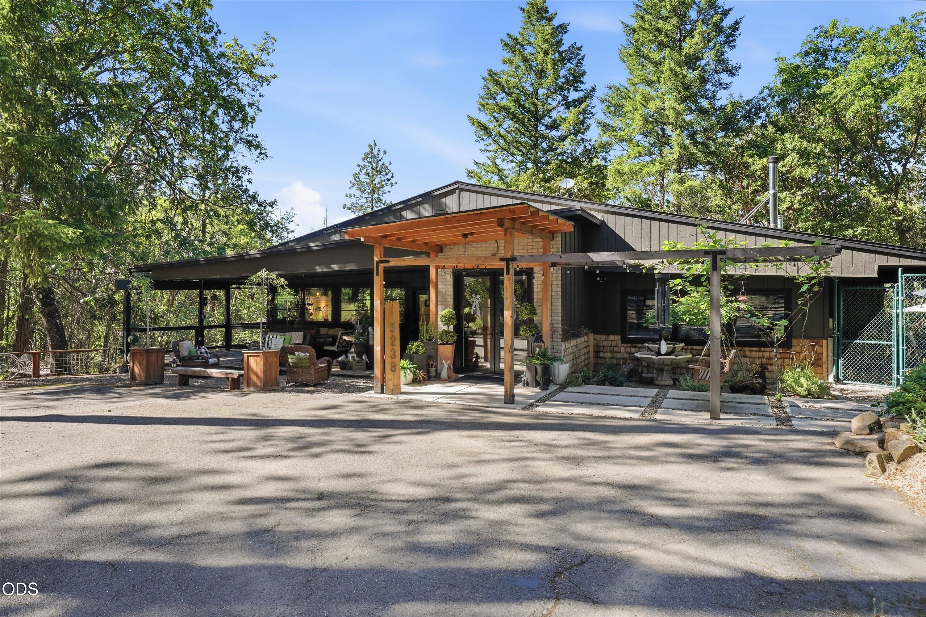5238 Dark Hollow Road