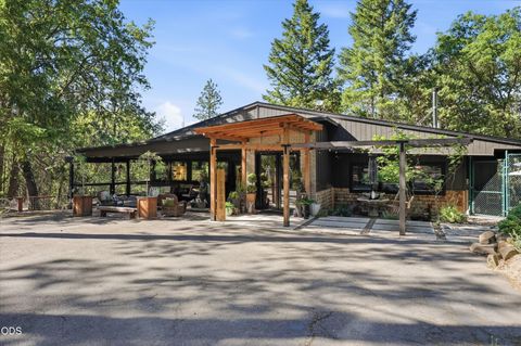 Tiny photo for 5238 Dark Hollow Road, Medford, OR 97501 (MLS # 220223118)